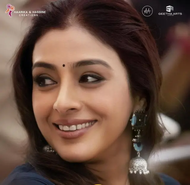 మాచిస్ (1996), చాందినీ బార్ (2001) చిత్రాలకు ఉత్తమ నటిగా జాతీయ అవార్డు అందుకున్నారు టబు