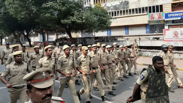 ట్యాంక్ బండ్ వద్ద పోలీసుల బందోబస్తు