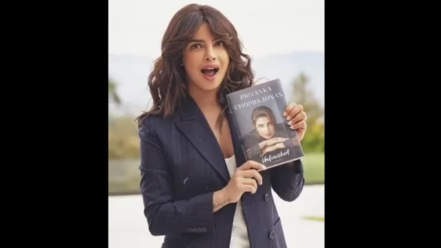 પ્રિયંકા ચોપરા પોતાનાં પુસ્તકની સાથે