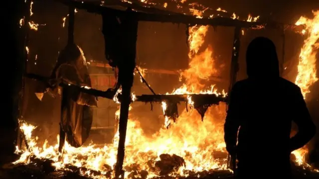 Fire at the Jungle, 25 Oct