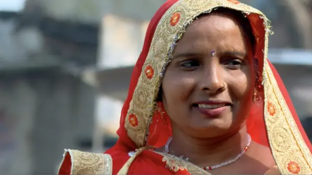 प्रमिला पटेल बनारस संसदीय क्षेत्र में प्रधानमंत्री के गोद लिए गांव नागेपुरा में रहती हैं.