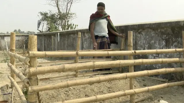 প্রয়াত যৌনকর্মী হামিদা বেগমের কবর। দীর্ঘদিনের প্রথা ভেঙ্গে ধর্মীয় রীতিতে যার জানাজা হয়েছে।