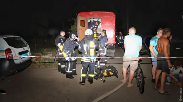 рятувальники