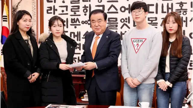 문희상 국회의장을 찾은 창호 군의 친구들