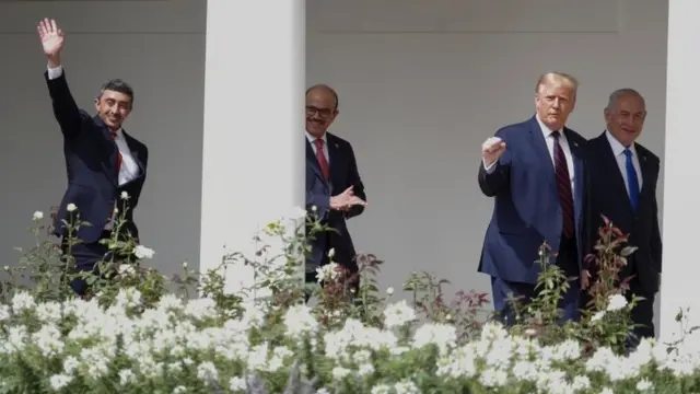 Donald Trump, Benjamin Netanyahu, Abdullatif Al Zayani y Abdullah bin Zayed en la Casa Blanca el martes día 15 de septiembre.