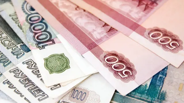 عملات روسية