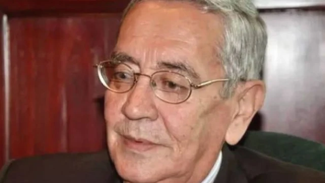 آصف فکرت به عمر ۷۶سالگی در کانادا از دنیا رفت، او نویسنده، پژوهشگر، نسخه شناس، مترجم و شاعر بود