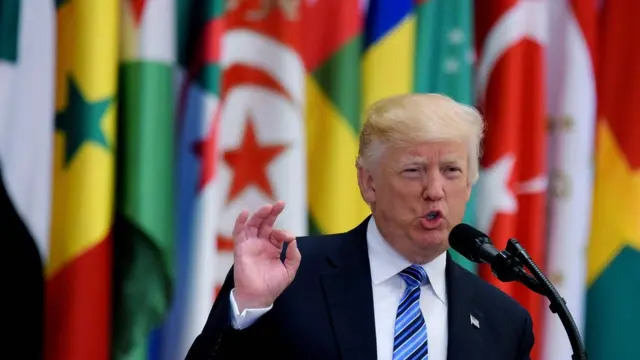 Tổng thống Donald Trump đọc diễn văn ở Riyadh, Ả Rập Saudi hôm 21/5