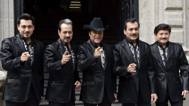 Mexico band Tigres del Norte fined over 'narco song' - BBC News