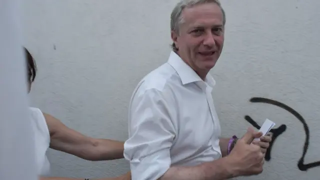 Kast defiende ideas ultraconservadoras en el plano social