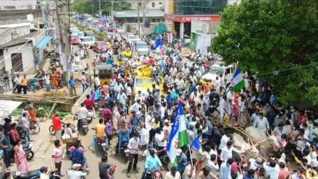 ఆంధ్రప్రదేశ్‌లో భారీ సభలు, ర్యాలీలు తరచూ జరుగుతున్నాయి.