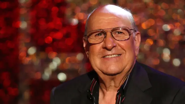 Joe Esposito: Elvis Presley's friend and aide dies aged 78 - BBC News