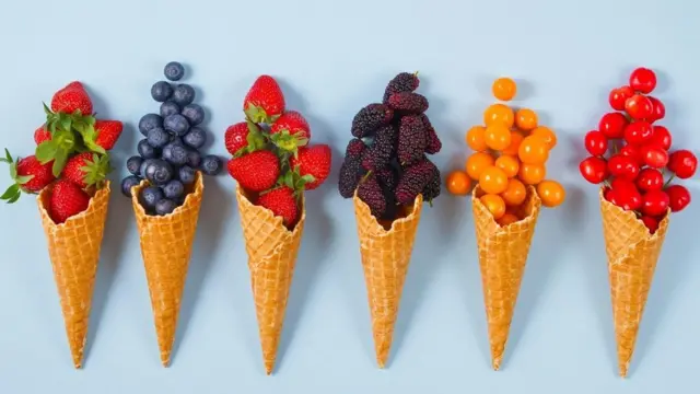 فاكهة طبيعية