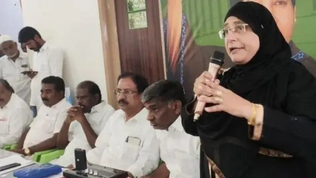 நிலோபர் கஃபீல்