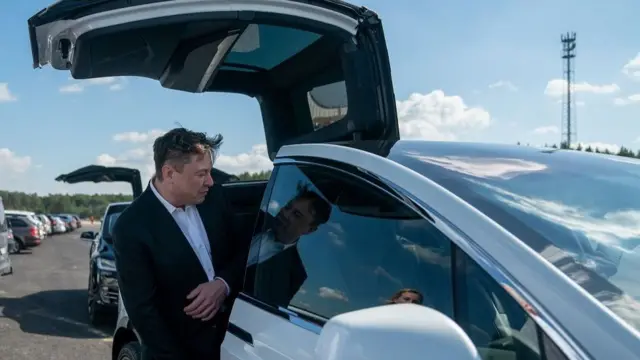 એલન મસ્ક