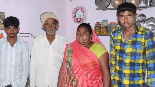 ઉનાકાંડના પીડિત પરિવારની તસવીર