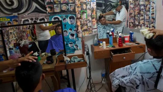 Barbería en Villa de Reyes.