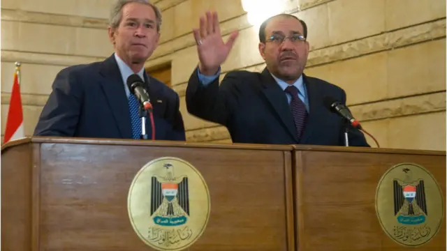 Aarẹ Amẹrika tẹlẹ, George Bush pẹlu olootu ijọba orilẹede Iraq