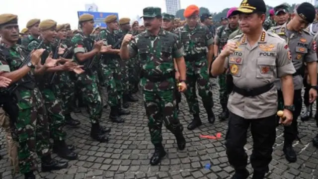 hubungan TNI-Polri