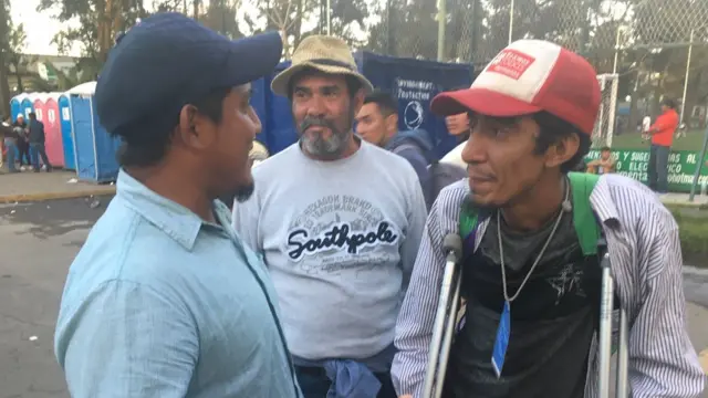 Isaac Perreira con acompañantes