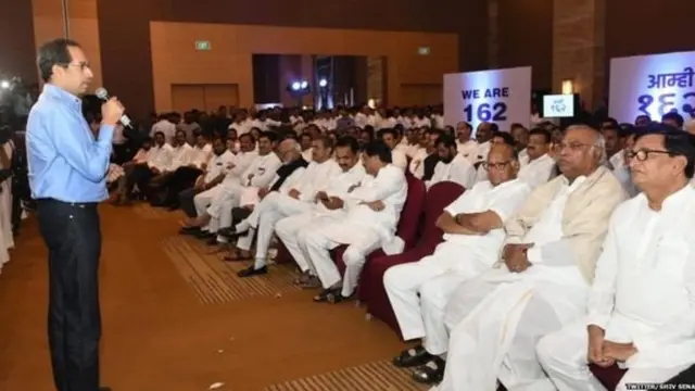 महाविकास आघाडी, कोरोना, राजकारण