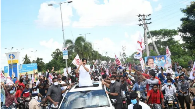 రాజమహేంద్రవరంలో జనసేన పార్టీ అధినేత పవన్ కల్యాణ్