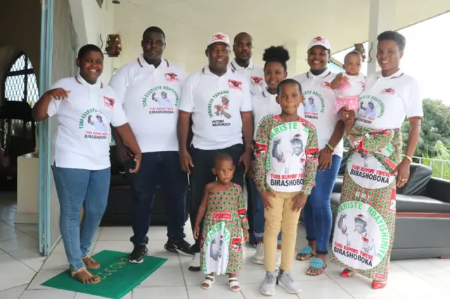 Evariste Ndayishimiye n'umuryango we mu gihe cyo kwiyamamaza