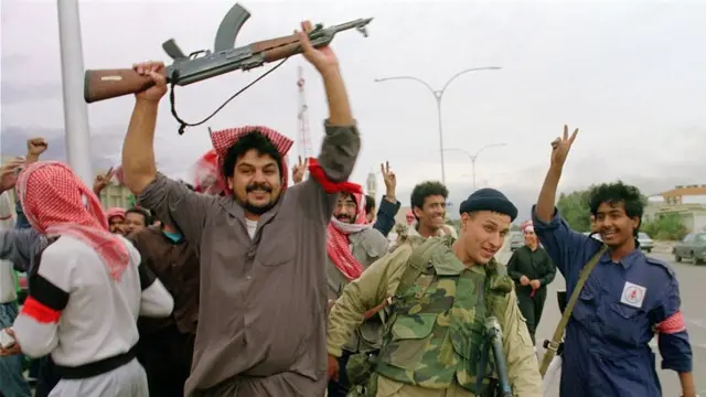 কুয়েত মুক্ত হওয়ার পর প্রতিরোধ যোদ্ধাদের উল্লাস