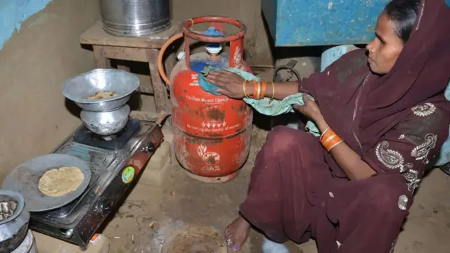 அனைவருக்கும் சமையல் எரிவாயு