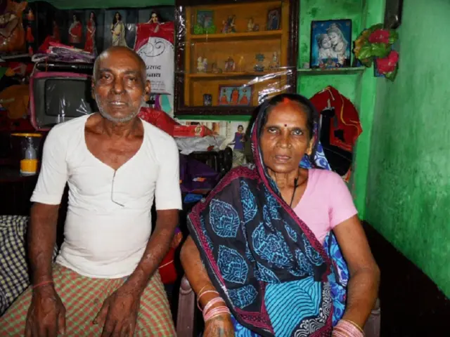 गंगा मुक्ति आंदोलन से जुड़े योगेंद्र सहनी और फेकिया देवी