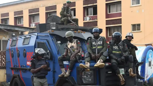 Naịjịrịa na ndị ụweojii