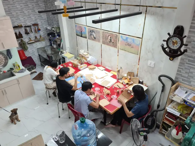 Xưởng Hán Nôm Đường của vợ chồng Bùi Tiến Phúc và Trần Bội Tuyền