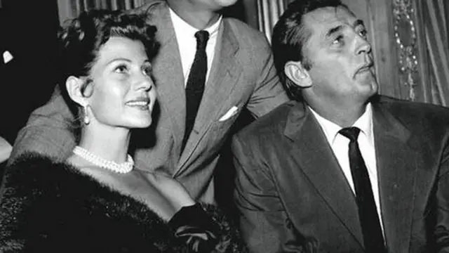 Rita Hayworth y Robert Mitchum