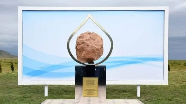 Жиззах Нефтни қайта ишлаш заводининг тамал тоши Зафаробод туманида қўйилди