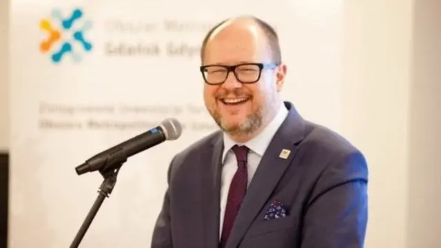 டேன்சிக் நகர மேயர் பாவேவூ