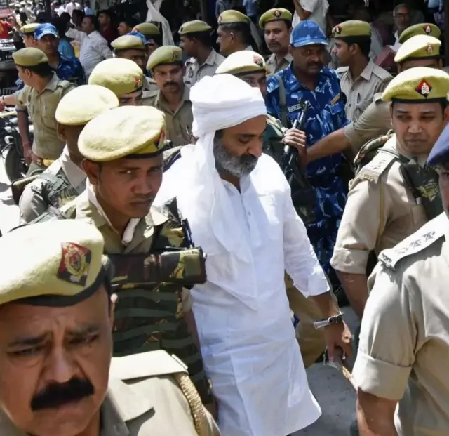 अतीक़ के भाई अशरफ उर्फ़ खालिद आज़मी