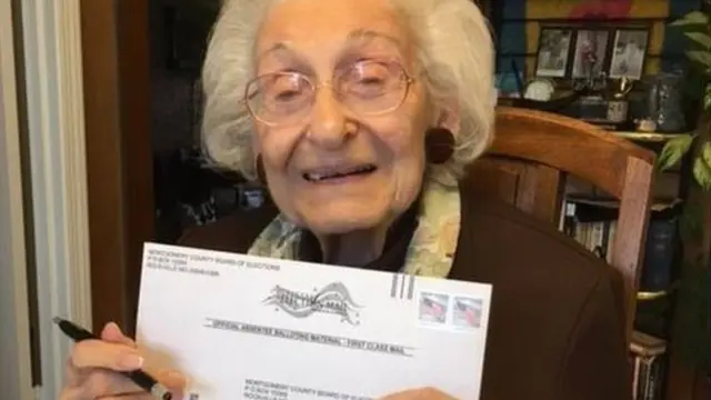 দাদির অনুরোধে তার ছবি পোস্ট করেন নাতি সারাহ