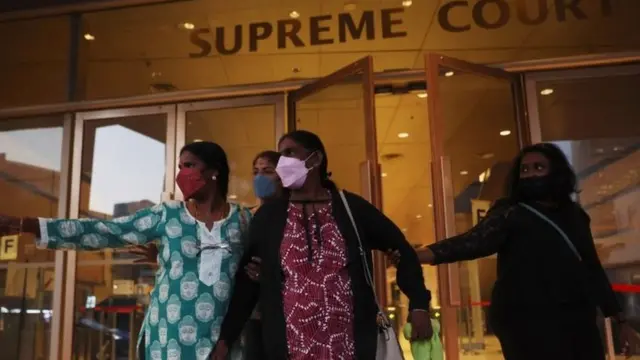 Panchalai Supermaniam (tengah), ibu Nagaenthran