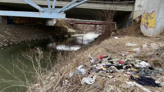 Smeće i otpad na Savi