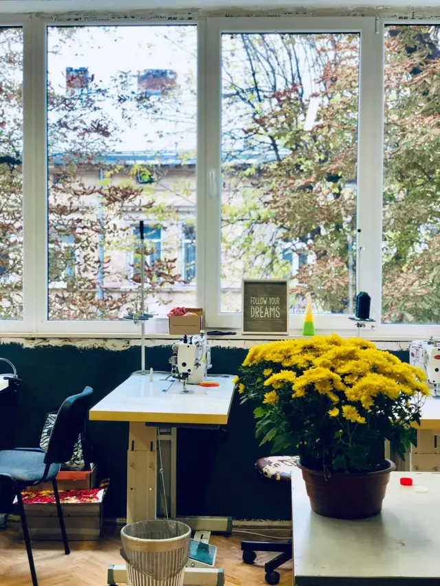 "На мене ніхто ніколи не робив ставки". Історія хлопця, який жив на вулиці, а тепер має власний бізнес