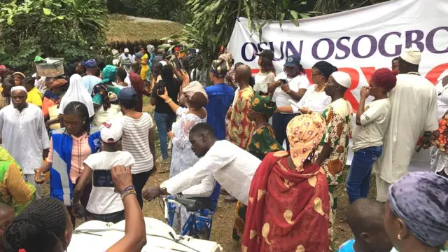 Awon eniyan ti o wa kopa nibi odun Osun Osogbo