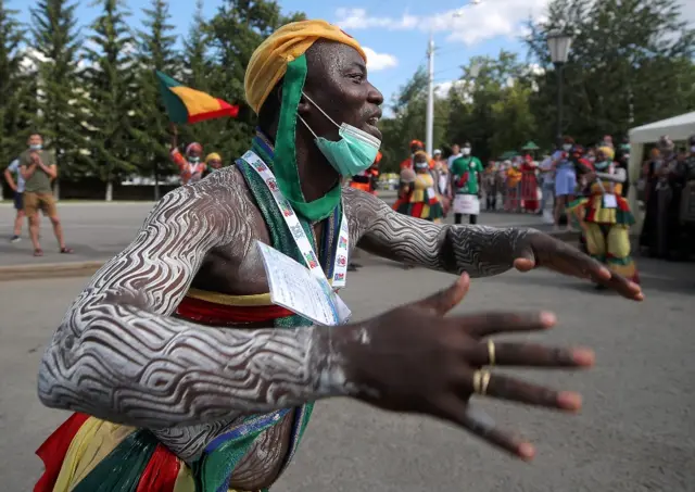 This year, 2,000 performers from more than 60 countries are expected to take part in the folklore festival