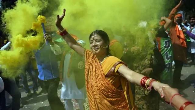 बीजेपी की जीत का जश्न