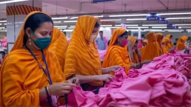 পোশাক কারখানা।