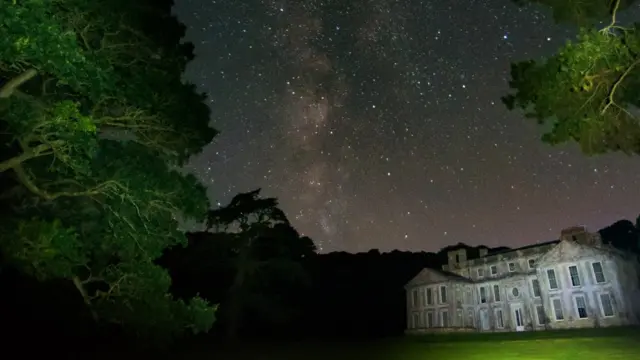 Загородный дом на осторве Уайт ночью