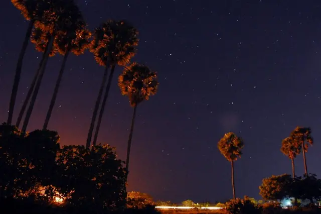 சார்லஸ்