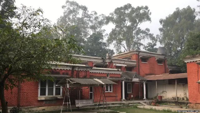 अमृता शेरगिल, विक्टर एगन, गोरखपुर, उत्तर प्रदेश, चीनी मिल, सराया, सरदारनगर