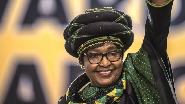 Madamu Madikizela-Mandela yarakejwe ku ruhara yagize mu kugwanya apartheid