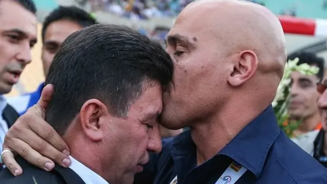 علیرضا منصوریان (راست) و امیر قلعه‌نویی