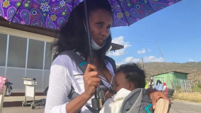 በወለደች በአስረኛ ቀኗ የተሰደደች